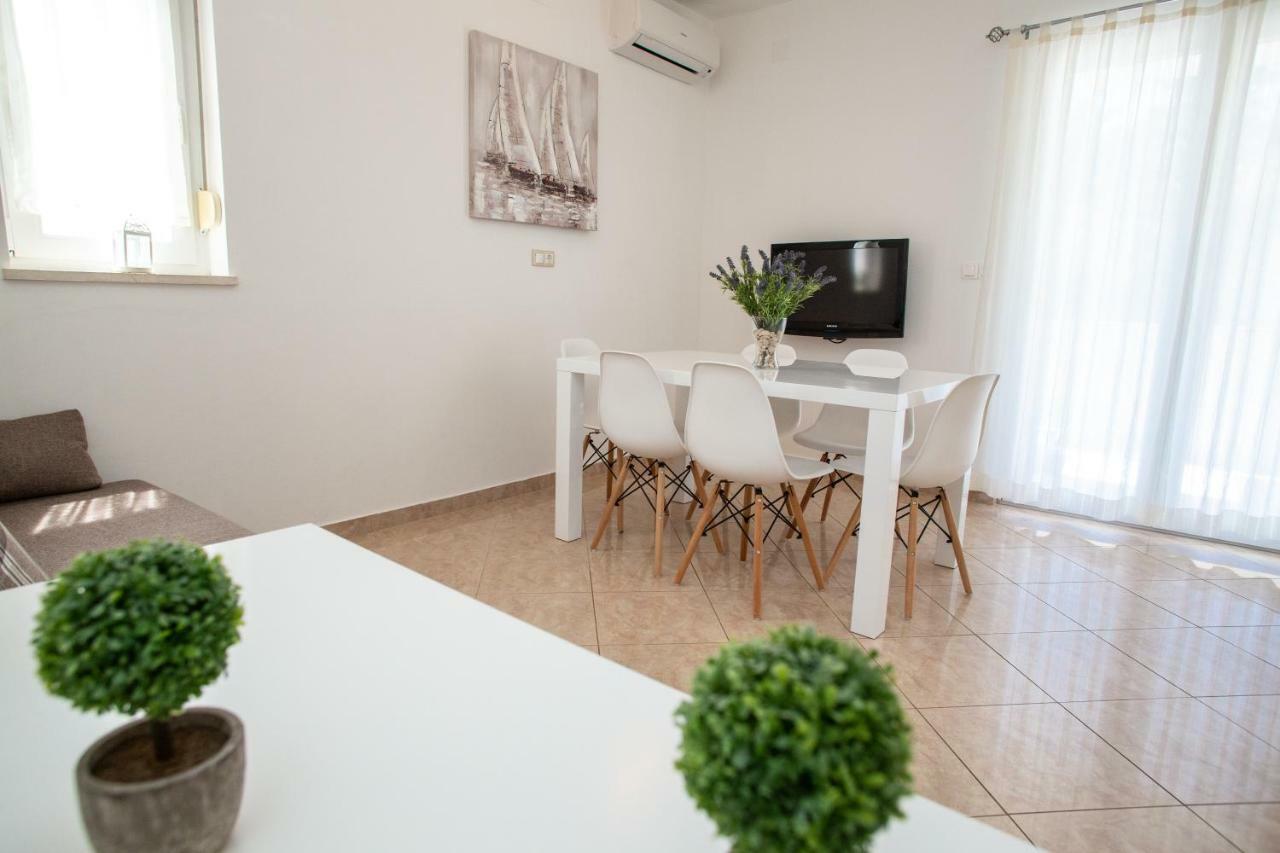 Apartman Rina Novalja